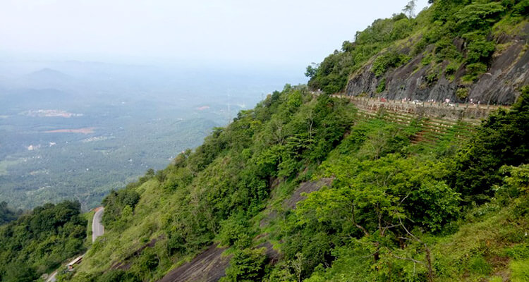 tourist places near lakkidi view point